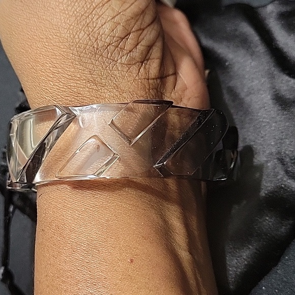 BURBERRY LONDON ACRYLIC LUCITE BRACELET CUFF BANGLE EUC - Picture 10 of 10